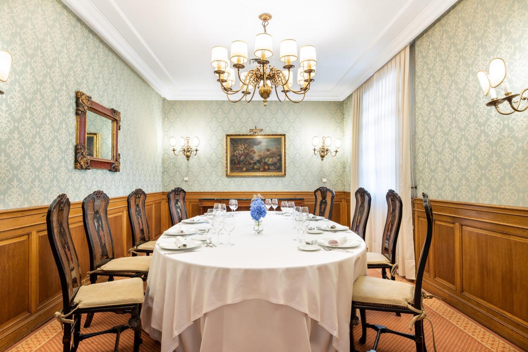 Eurostars Hotel De La Reconquista Οβιέδο Εξωτερικό φωτογραφία The restaurant
