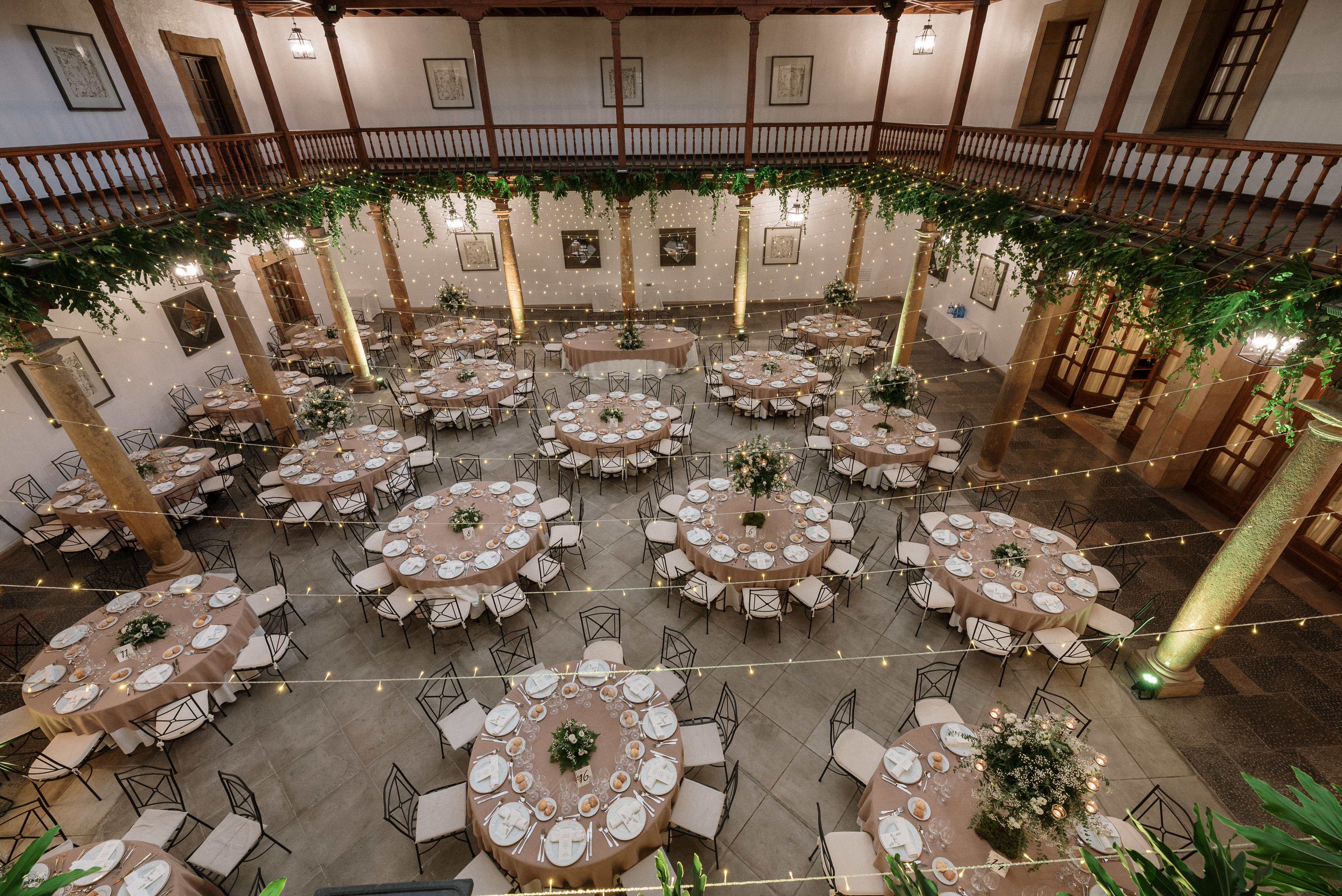 Eurostars Hotel De La Reconquista Οβιέδο Εξωτερικό φωτογραφία The interior of the venue