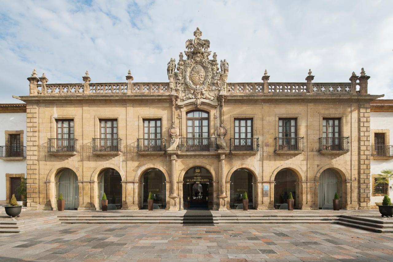 Eurostars Hotel De La Reconquista Οβιέδο Εξωτερικό φωτογραφία The Palace of the Dukes of Cadaval, the main façade