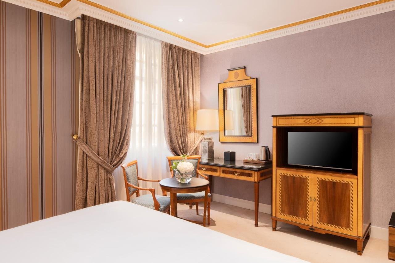 Eurostars Hotel De La Reconquista Οβιέδο Εξωτερικό φωτογραφία A room at the hotel