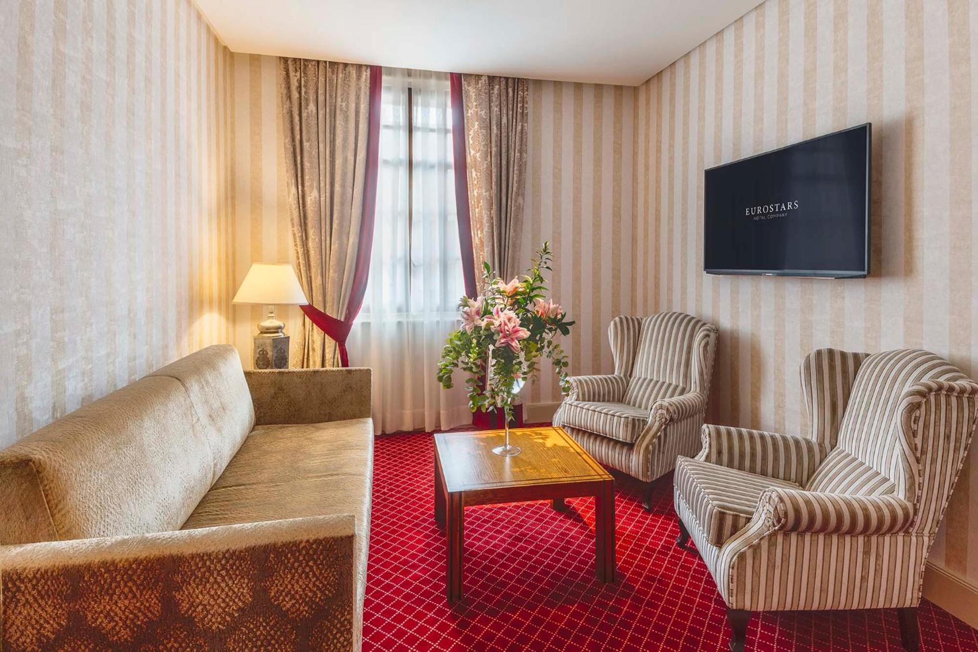 Eurostars Hotel De La Reconquista Οβιέδο Εξωτερικό φωτογραφία Suite