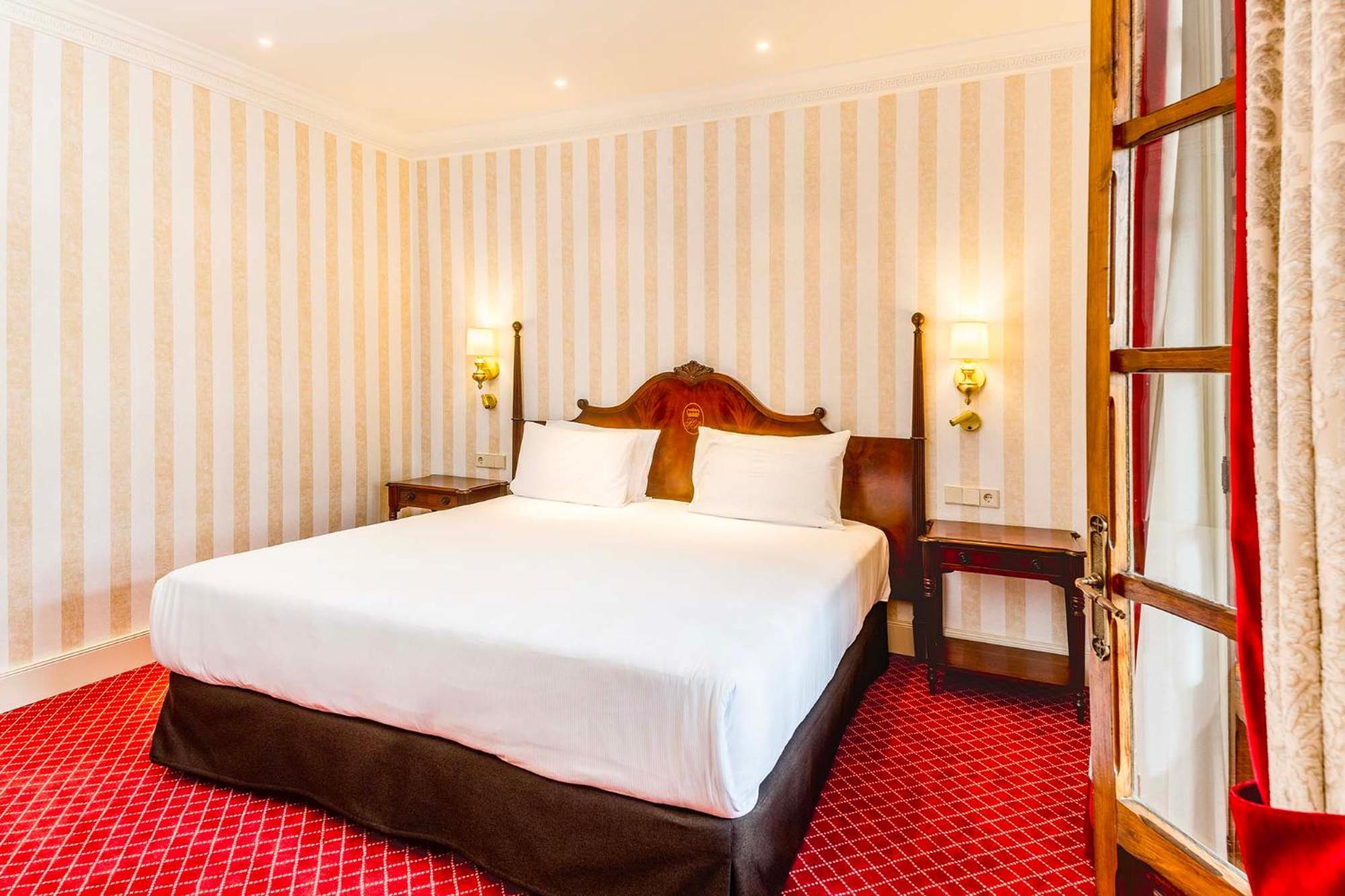 Eurostars Hotel De La Reconquista Οβιέδο Εξωτερικό φωτογραφία A bedroom at the hotel
