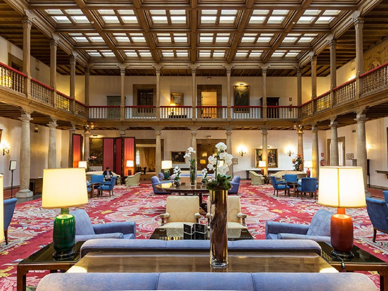 Eurostars Hotel De La Reconquista Οβιέδο Εξωτερικό φωτογραφία The lobby of the Hotel de Ville